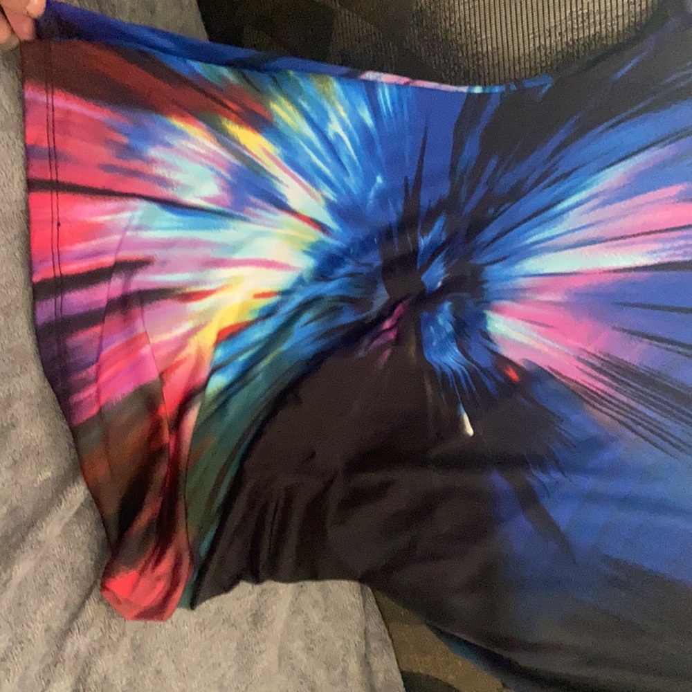 Top - Picture 2 of 3